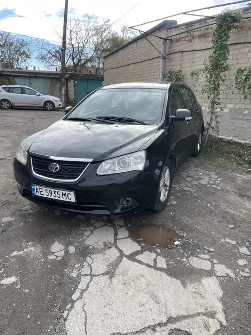 Автомобіль Toyota під Таксі (Кривий Ріг). Довгостроково