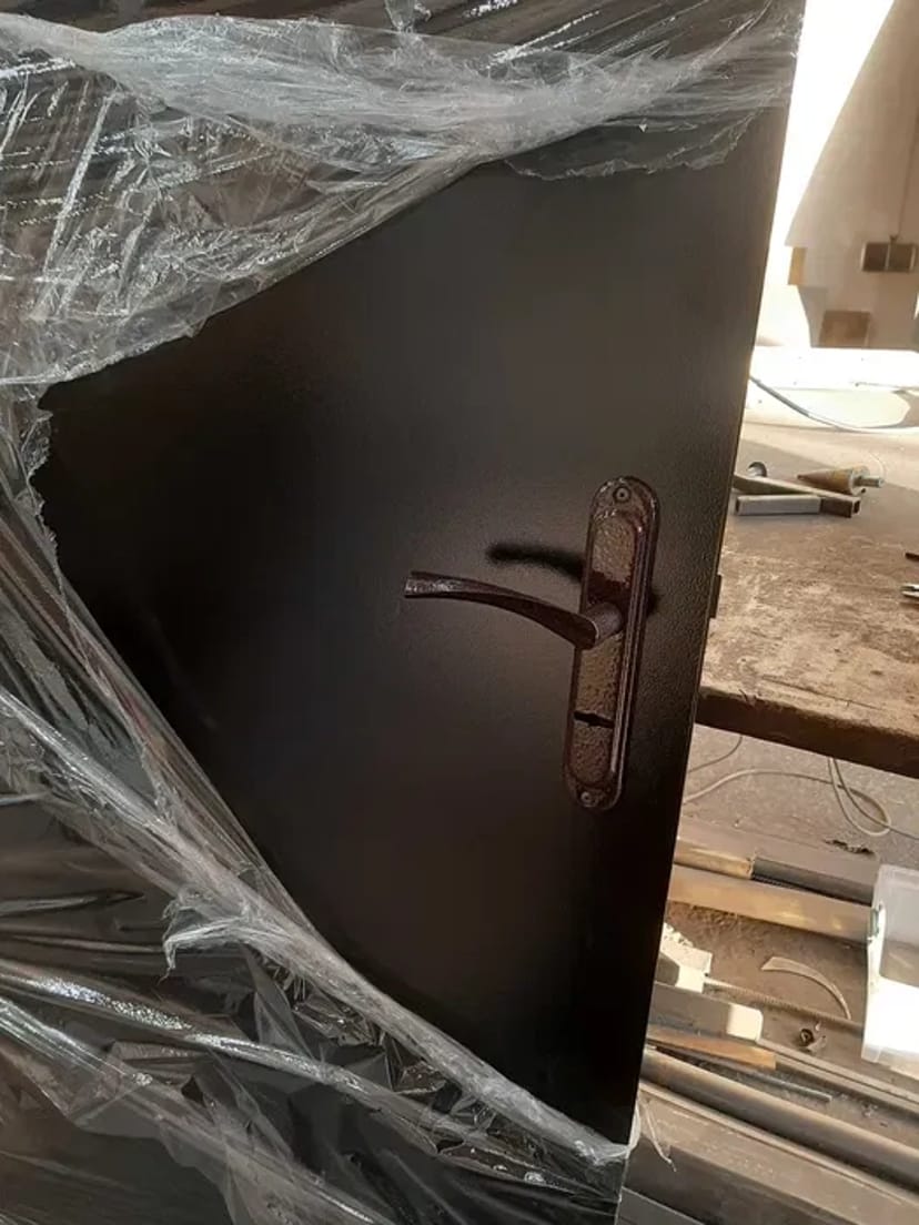 Надійні металеві двері на замовлення