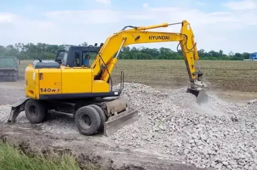 Траншейний-екскаватор на базі Hyundai 140w-7